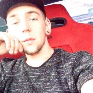 Meet your Posher, Jonathan